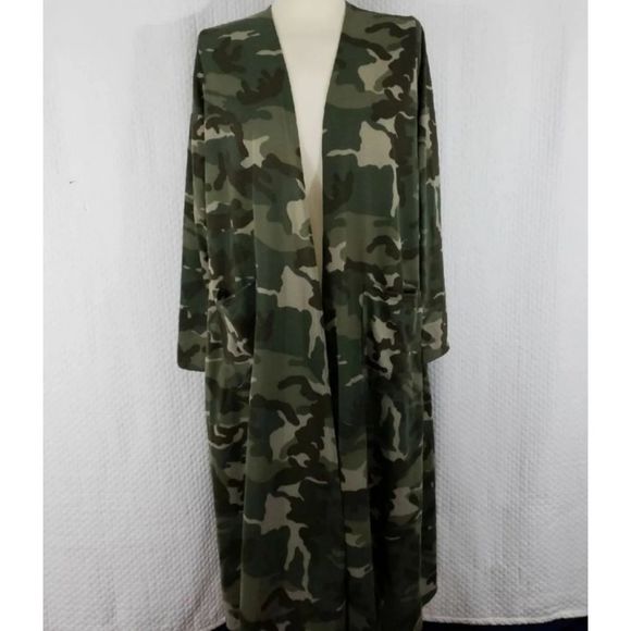 Lularoe M Camo Sarah Cardigan Camouflage NWT - Picture 1 of 5